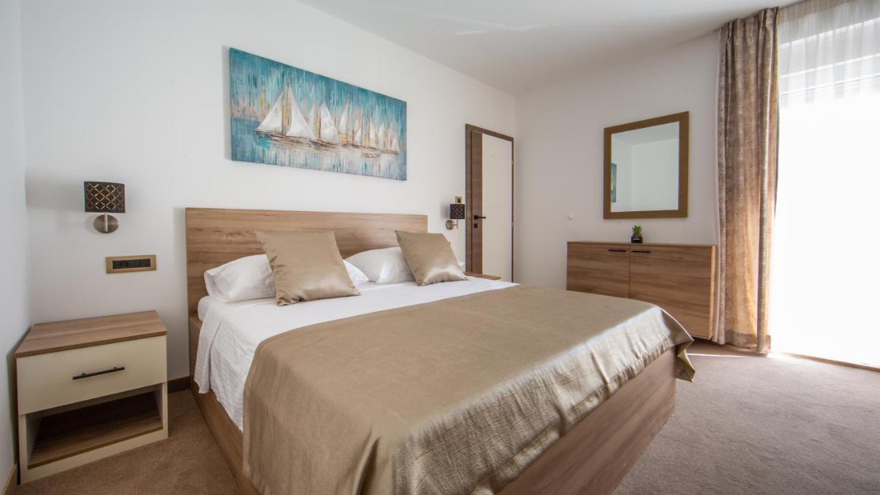 Rooms & Apartments Toni Stobreč المظهر الخارجي الصورة