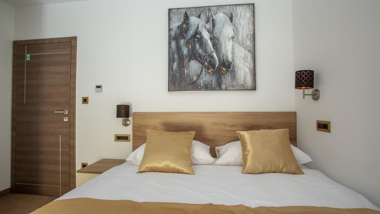Rooms & Apartments Toni Stobreč المظهر الخارجي الصورة